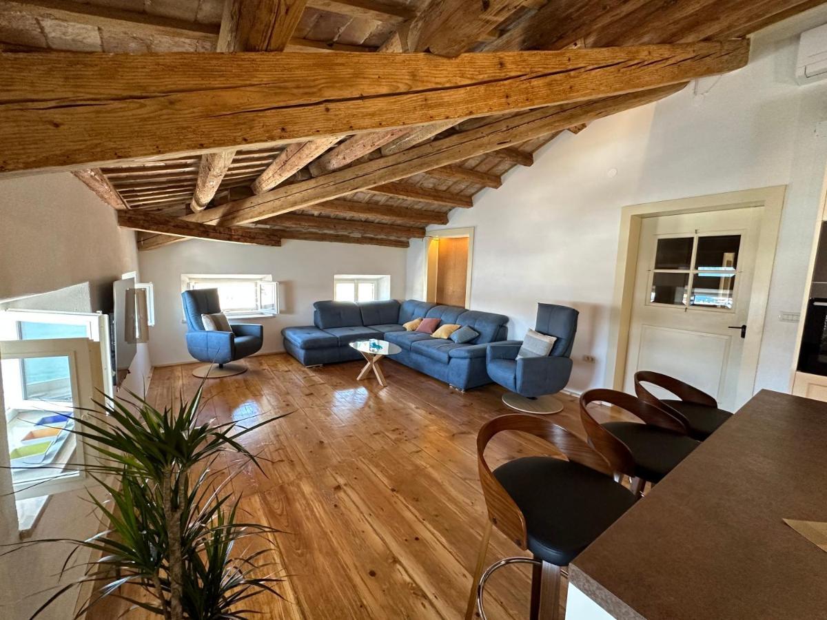 Apartment Luka 로비니 외부 사진